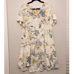 Short sleeve floral ruffle hem dress